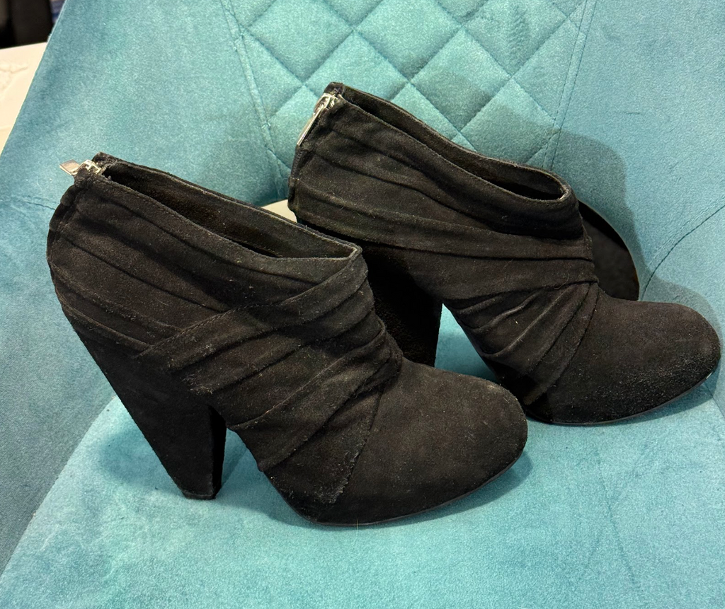 Black Faux Suede Platform Ankle Boots with Pleated Design